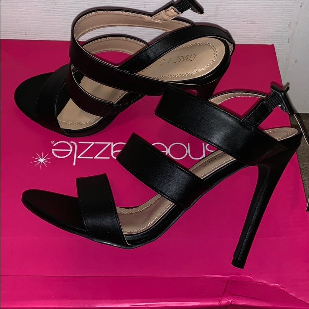 Heels - Picture 2 of 3